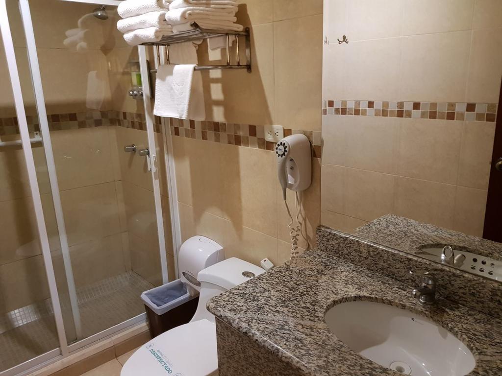 Hotel El Quijote Cuenca Exteriör bild